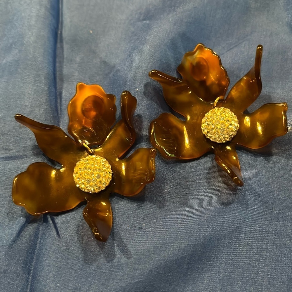 Lele Sedoughi lily earrings tortoise clip - Picture 3 of 4
